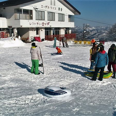 ホテル Edelweiss Akakura 妙高市 エクステリア 写真