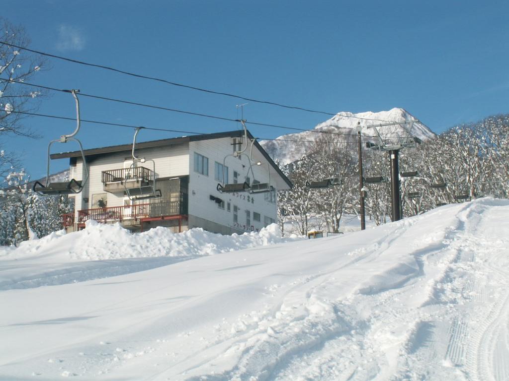 ホテル Edelweiss Akakura 妙高市 エクステリア 写真